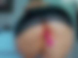 tykitaa's Live Sex Cam Show