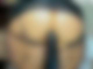 tykitaa's Live Sex Cam Show