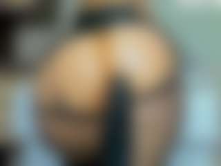 tykitaa's Live Sex Cam Show