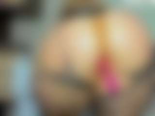 tykitaa's Live Sex Cam Show