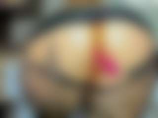 tykitaa's Live Sex Cam Show