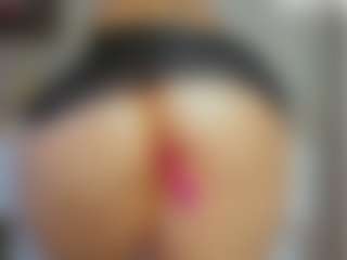 tykitaa's Live Sex Cam Show