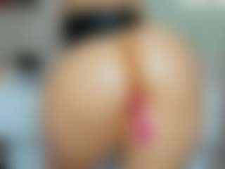 tykitaa's Live Sex Cam Show