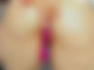 tykitaa's Live Sex Cam Show