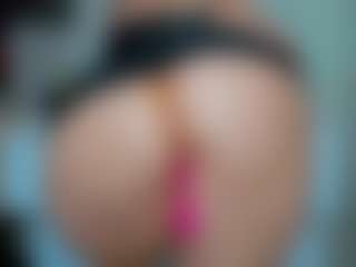 tykitaa's Live Sex Cam Show