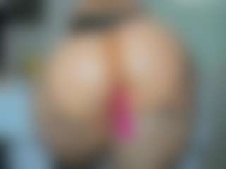 tykitaa's Live Sex Cam Show