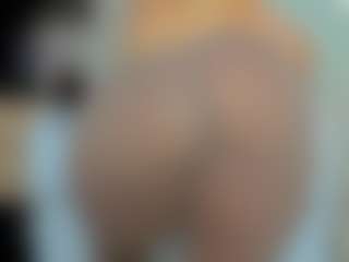 tykitaa's Live Sex Cam Show