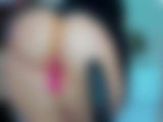 Live cam show with tykitaa - Fingers on fapnchat