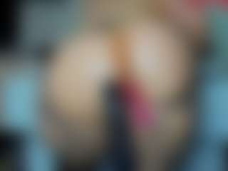 tykitaa's Live Sex Cam Show