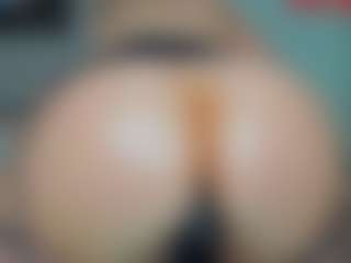 tykitaa's Live Sex Cam Show