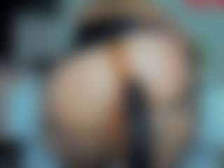 tykitaa's Live Sex Cam Show