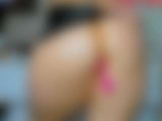 tykitaa's Live Sex Cam Show