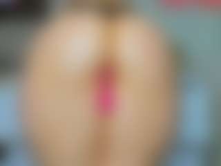 tykitaa's Live Sex Cam Show