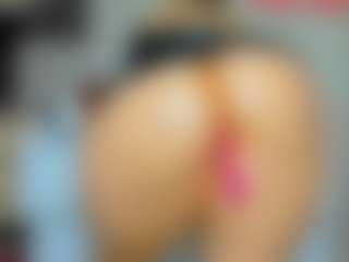 tykitaa's Live Sex Cam Show
