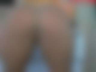 tykitaa's Live Sex Cam Show