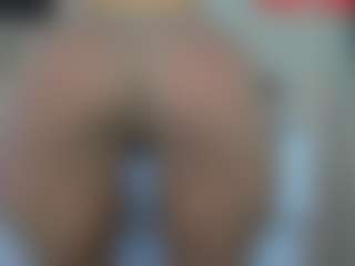 tykitaa's Live Sex Cam Show