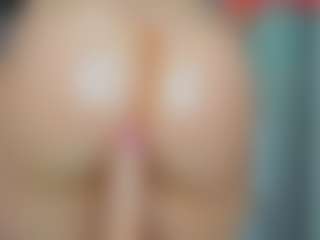 tykitaa's Live Sex Cam Show