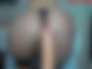 tykitaa's Live Sex Cam Show