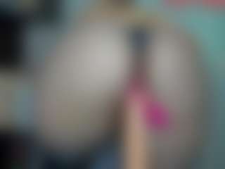 tykitaa's Live Sex Cam Show