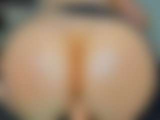 tykitaa's Live Sex Cam Show