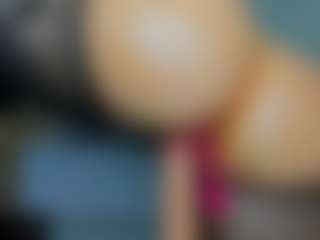 tykitaa's Live Sex Cam Show