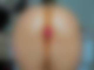 tykitaa's Live Sex Cam Show