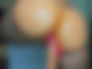tykitaa's Live Sex Cam Show