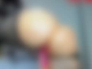 tykitaa's Live Sex Cam Show