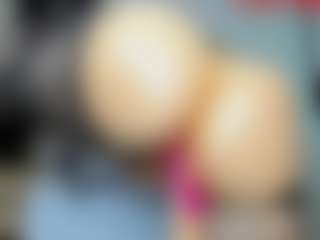 tykitaa's Live Sex Cam Show