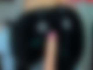 tykitaa's Live Sex Cam Show