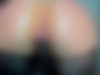tykitaa's Live Sex Cam Show