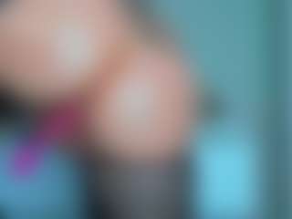 tykitaa's Live Sex Cam Show