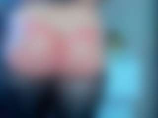 tykitaa's Live Sex Cam Show