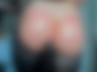 tykitaa's Live Sex Cam Show