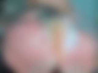 tykitaa's Live Sex Cam Show