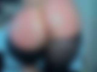 tykitaa's Live Sex Cam Show
