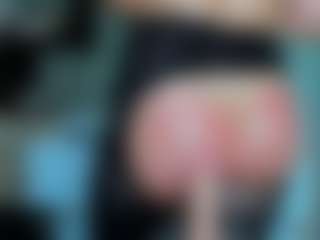 tykitaa's Live Sex Cam Show