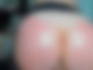 tykitaa's Live Sex Cam Show