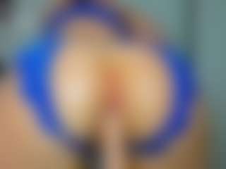 tykitaa's Live Sex Cam Show