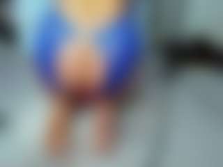tykitaa's Live Sex Cam Show