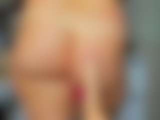 tykitaa's Live Sex Cam Show