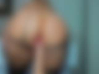 tykitaa's Live Sex Cam Show