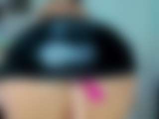 tykitaa's Live Sex Cam Show