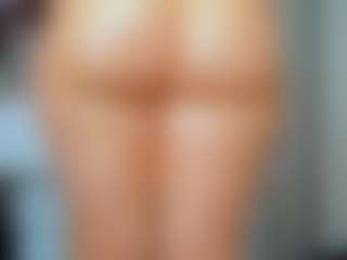 tykitaa's Live Sex Cam Show