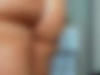 tykitaa's Live Sex Cam Show