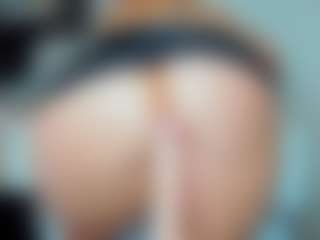 tykitaa's Live Sex Cam Show