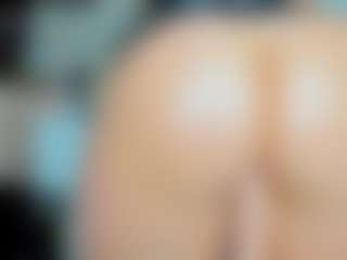 tykitaa's Live Sex Cam Show