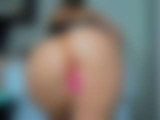 tykitaa's Live Sex Cam Show