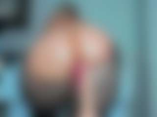 tykitaa's Live Sex Cam Show