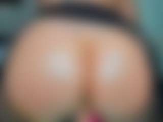 tykitaa's Live Sex Cam Show